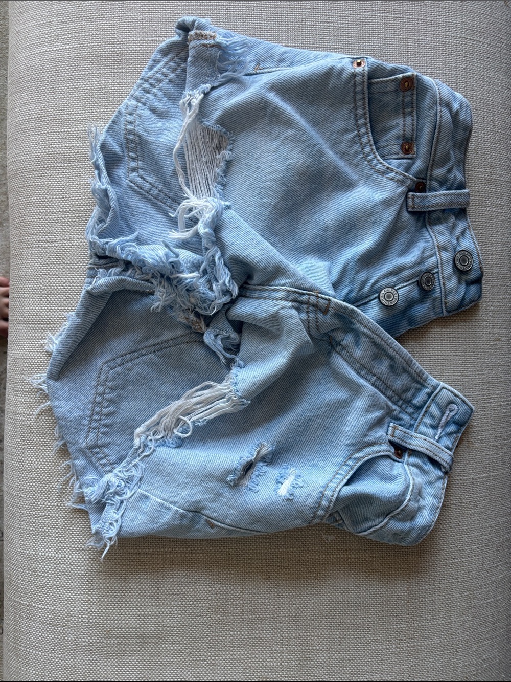 PacSun Light Blue Distressed Denim Shorts - Women